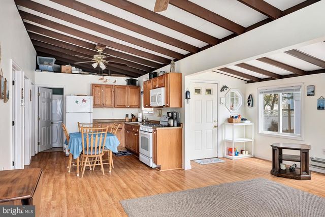 23 W TEBCO TER, Long Beach Township, NJ 08008