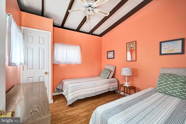 23 W TEBCO TER, Long Beach Township, NJ 08008