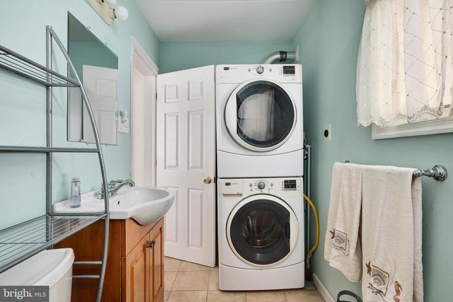 23 W TEBCO TER, Long Beach Township, NJ 08008