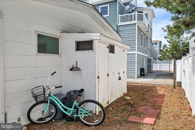23 W TEBCO TER, Long Beach Township, NJ 08008