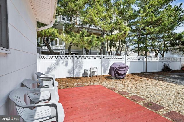 23 W TEBCO TER, Long Beach Township, NJ 08008