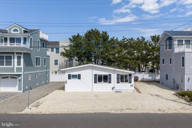 23 W TEBCO TER, Long Beach Township, NJ 08008