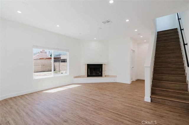 6517 Bellaire Avenue, North Hollywood, CA 91606