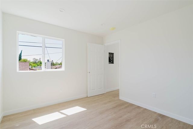 6517 Bellaire Avenue, North Hollywood, CA 91606