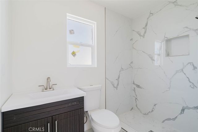 6517 Bellaire Avenue, North Hollywood, CA 91606