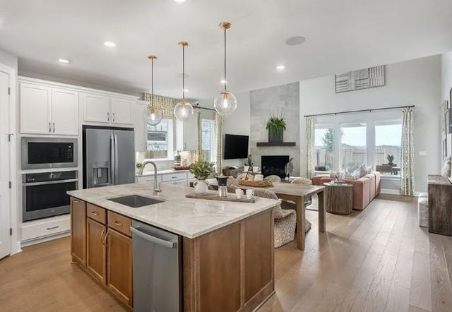 105 Amber Oak LN, Georgetown, TX 78628