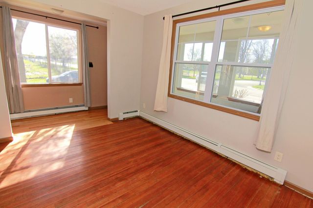 741 Pierce Butler Route, Saint Paul, MN 55104