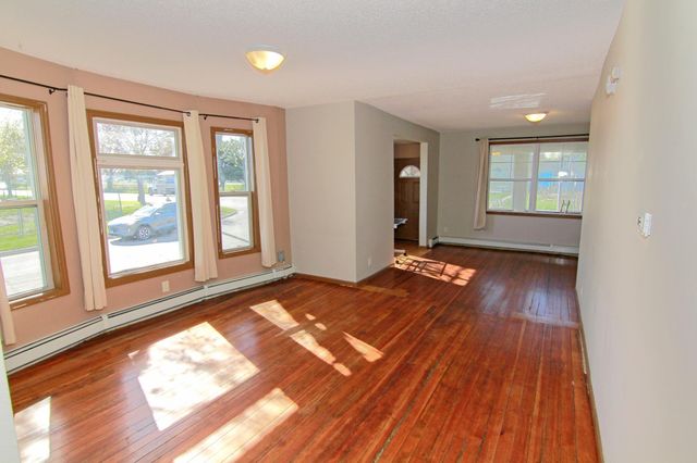 741 Pierce Butler Route, Saint Paul, MN 55104