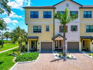 5561 CANNES CIRCLE 5101, Sarasota, FL 34231