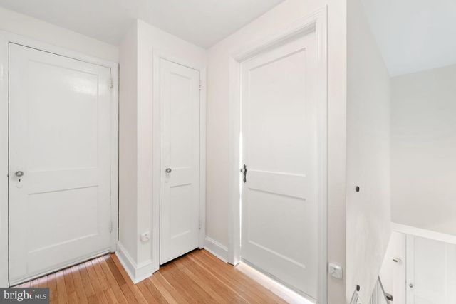 105 N BISHOP AVE, Clifton Heights, PA 19018