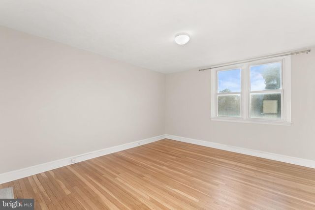 105 N BISHOP AVE, Clifton Heights, PA 19018