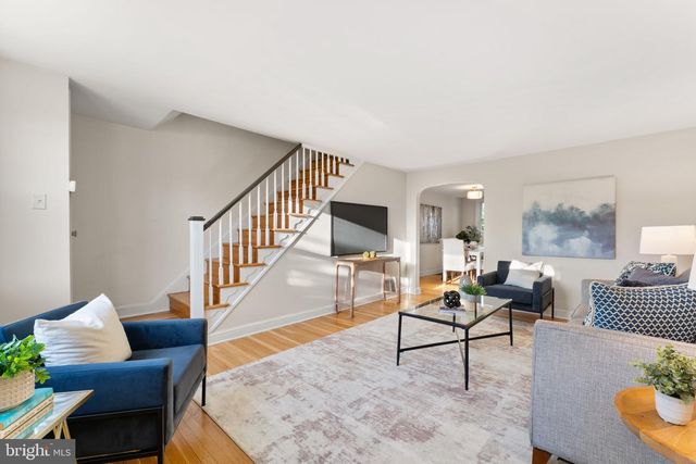 105 N BISHOP AVE, Clifton Heights, PA 19018
