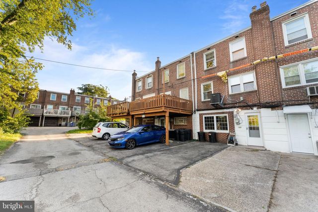 105 N BISHOP AVE, Clifton Heights, PA 19018