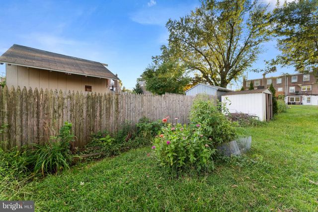105 N BISHOP AVE, Clifton Heights, PA 19018