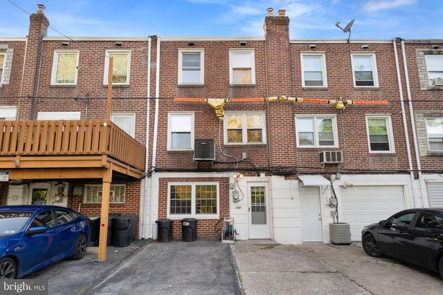 105 N BISHOP AVE, Clifton Heights, PA 19018