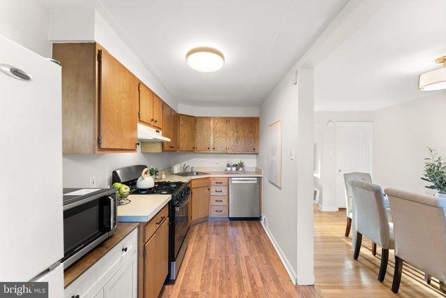 105 N BISHOP AVE, Clifton Heights, PA 19018