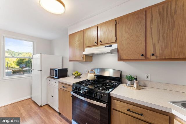105 N BISHOP AVE, Clifton Heights, PA 19018