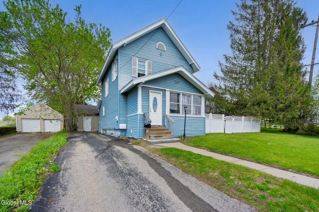 2 W 10th Avenue, Gloversville, NY 12078