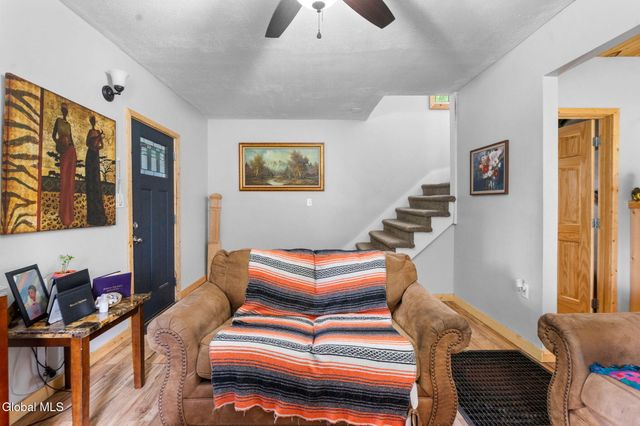 2 W 10th Avenue, Gloversville, NY 12078