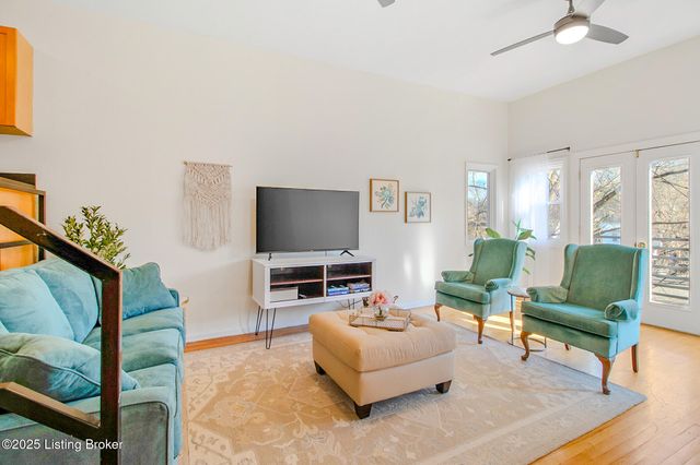 152 N Ewing Ave, Louisville, KY 40206