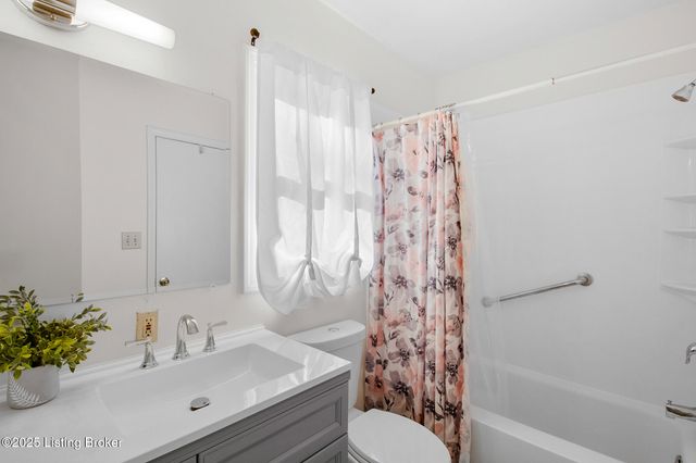 152 N Ewing Ave, Louisville, KY 40206