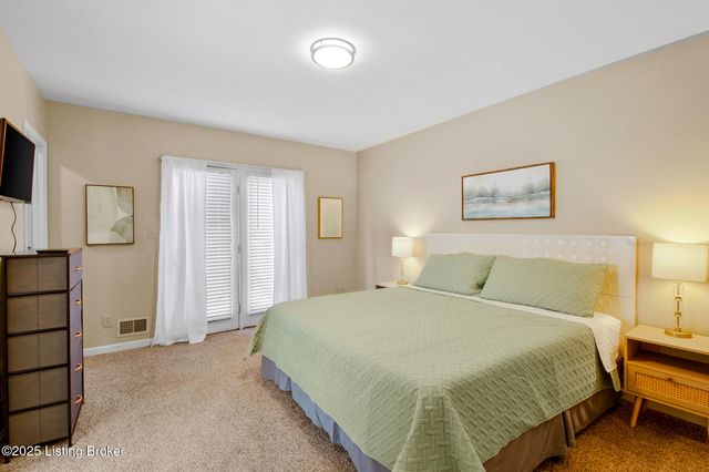 152 N Ewing Ave, Louisville, KY 40206