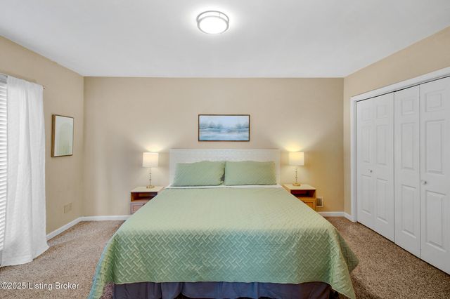 152 N Ewing Ave, Louisville, KY 40206