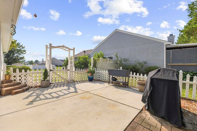 113 Heath Dr., Longs, SC 29568