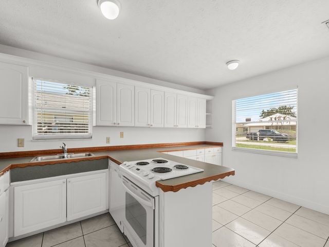 368 14th Place SW, Vero Beach, FL 32962