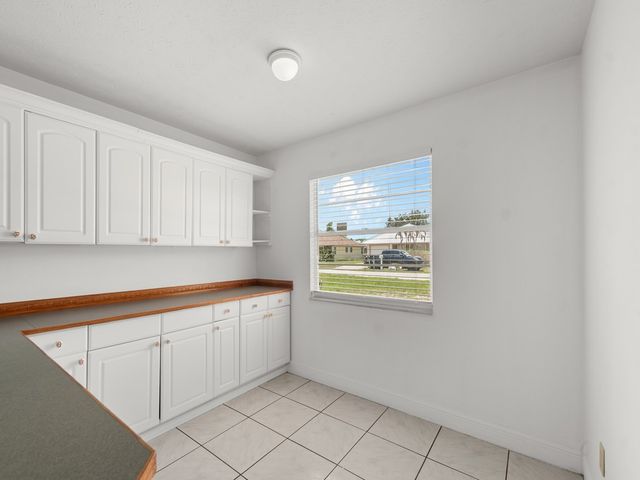 368 14th Place SW, Vero Beach, FL 32962