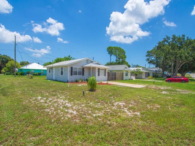 368 14th Place SW, Vero Beach, FL 32962
