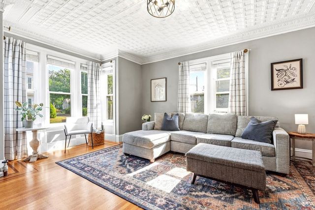 36 Leonard St, North Attleboro, MA 02760