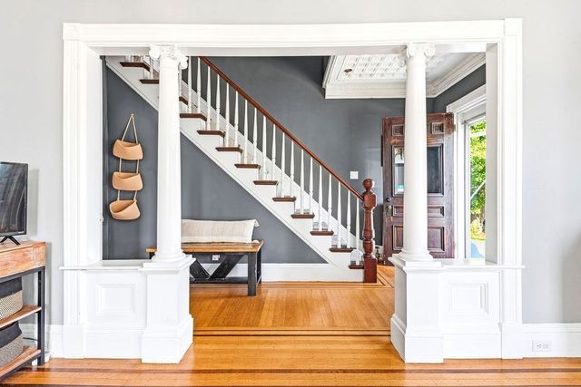36 Leonard St, North Attleboro, MA 02760