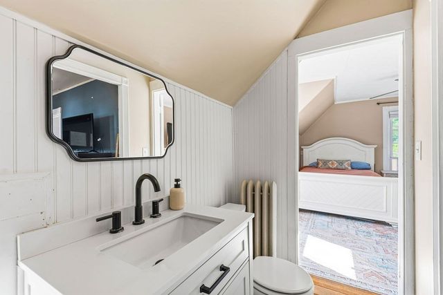 36 Leonard St, North Attleboro, MA 02760