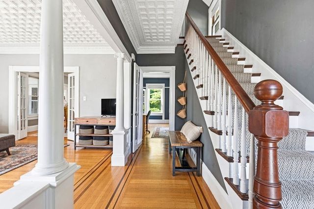 36 Leonard St, North Attleboro, MA 02760