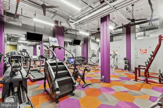 312-20 WALNUT STREET, Philadelphia, PA 19106