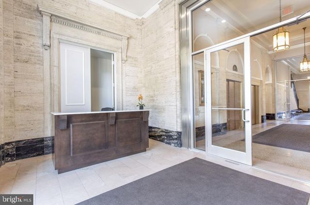 312-20 WALNUT STREET, Philadelphia, PA 19106