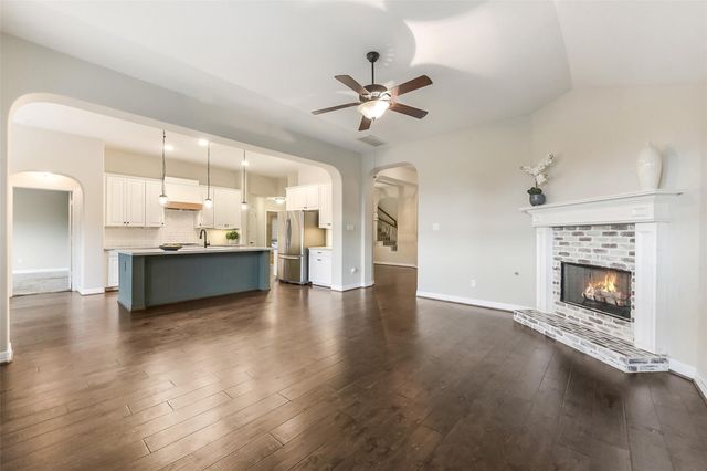 16718 Lake Limestone Lane, Houston, TX 77044