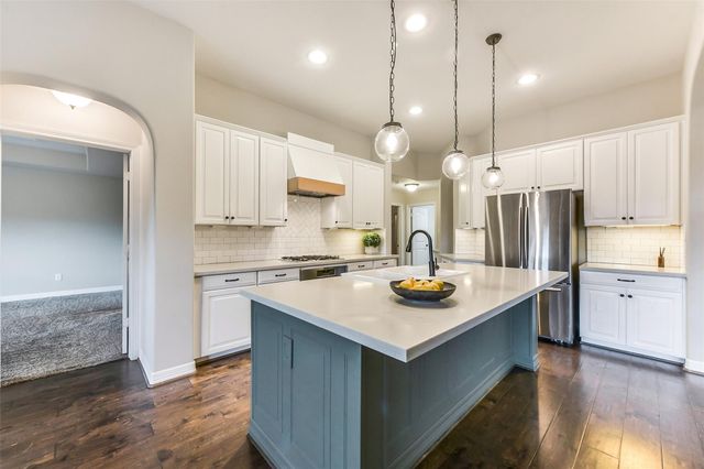 16718 Lake Limestone Lane, Houston, TX 77044