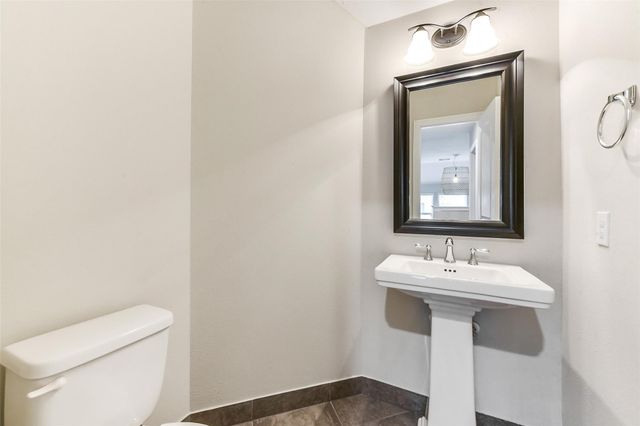 16718 Lake Limestone Lane, Houston, TX 77044