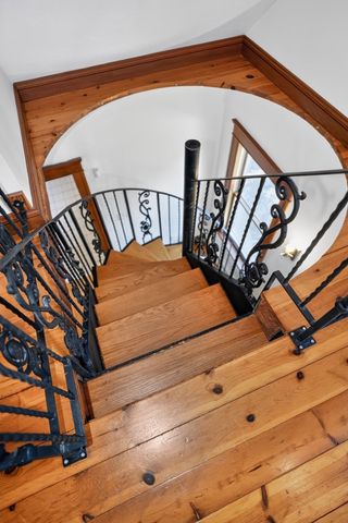 82 N Quinsigamond Ave, Shrewsbury, MA 01545