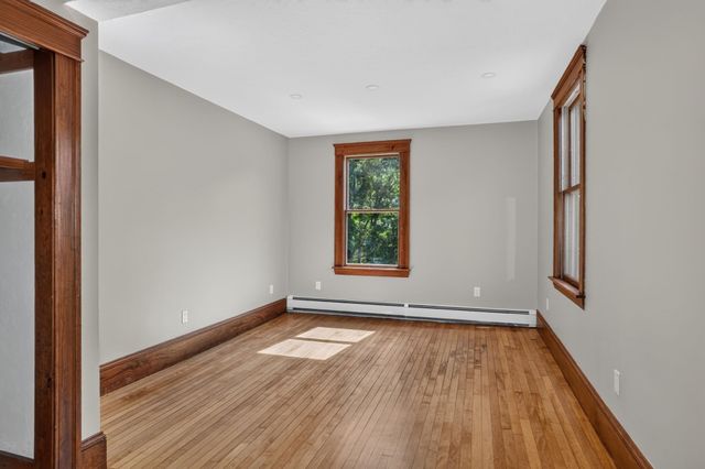 82 N Quinsigamond Ave, Shrewsbury, MA 01545