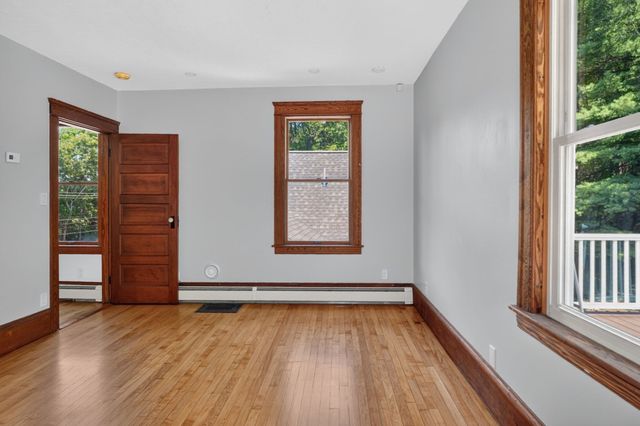 82 N Quinsigamond Ave, Shrewsbury, MA 01545