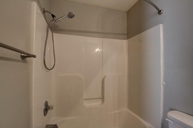 1822 Harbor Drive, Oak Grove, KY 42262