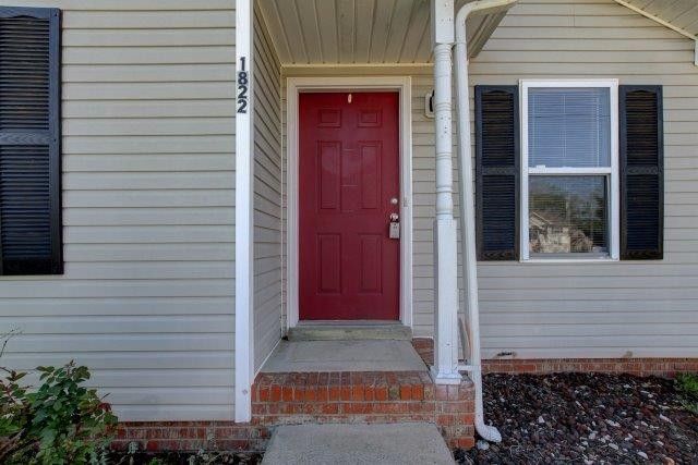 1822 Harbor Drive, Oak Grove, KY 42262