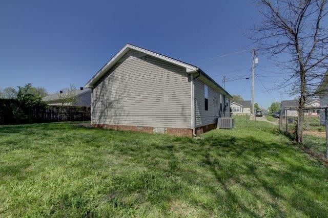 1822 Harbor Drive, Oak Grove, KY 42262