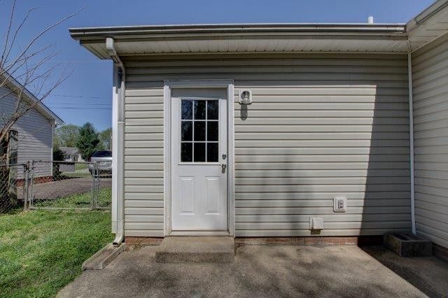 1822 Harbor Drive, Oak Grove, KY 42262