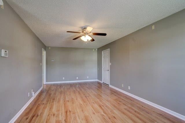 1822 Harbor Drive, Oak Grove, KY 42262