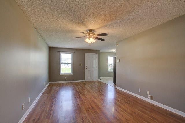 1822 Harbor Drive, Oak Grove, KY 42262