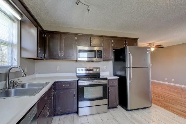 1822 Harbor Drive, Oak Grove, KY 42262